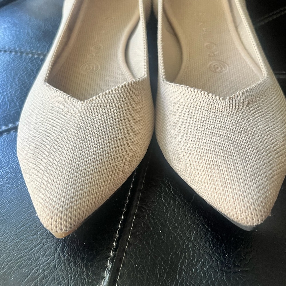 Rothy's Women's Beige Pointed Flats with Blue Trim - Picture 7 of 11